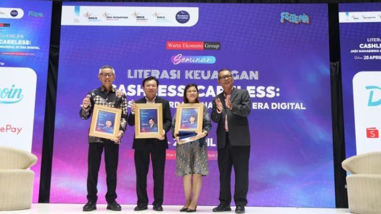 Literasi Keuangan Masif Dibutuhkan di Tengah Tren Cashless Anak Muda
