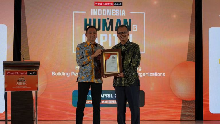 Di Indonesia Human Capital Awards 2026, KAI Logistik Raih Penghargaan