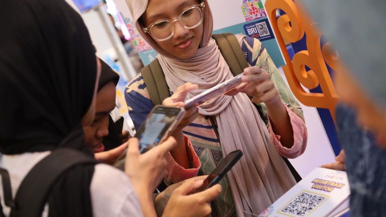 Mahasiswa Rentan Terjebak Utang di Era Cashless